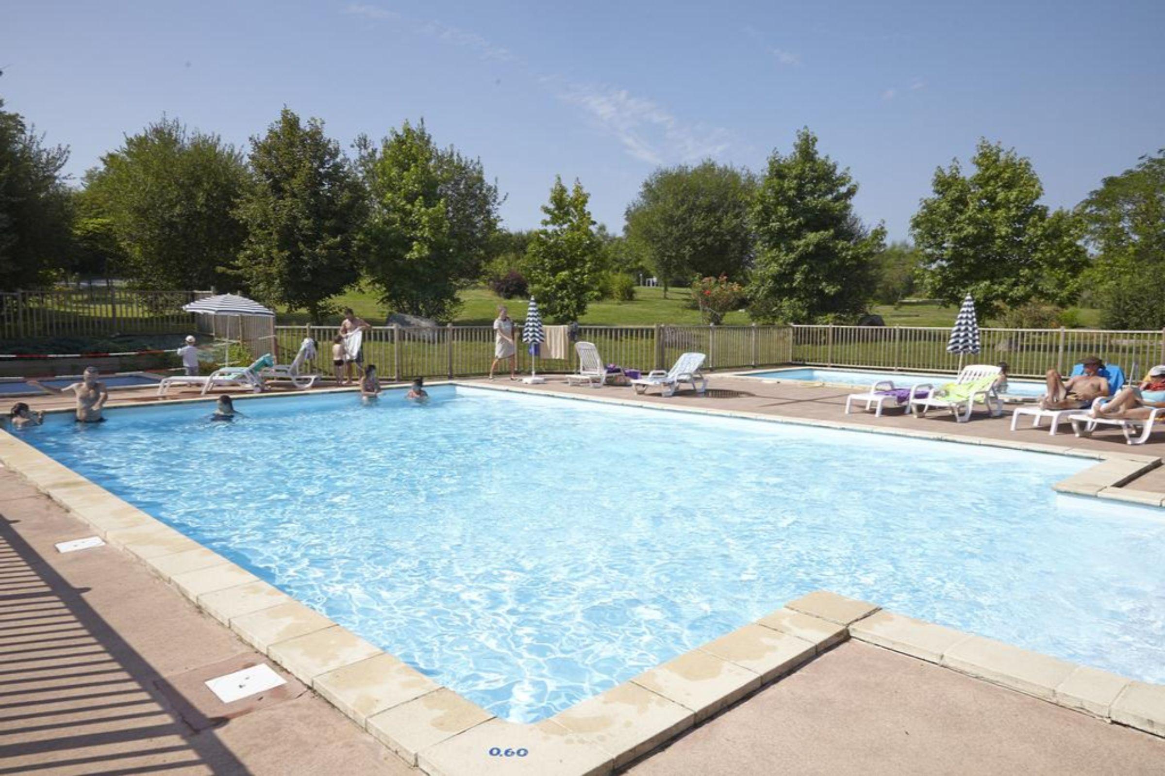 Terres De France - Natura Resort Pescalis Moncoutant Exterior photo