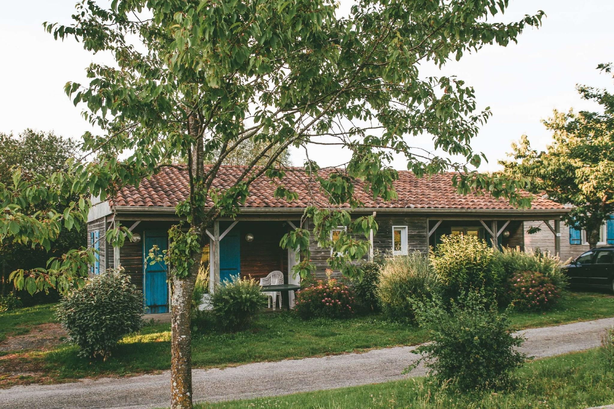 Terres De France - Natura Resort Pescalis Moncoutant Exterior photo