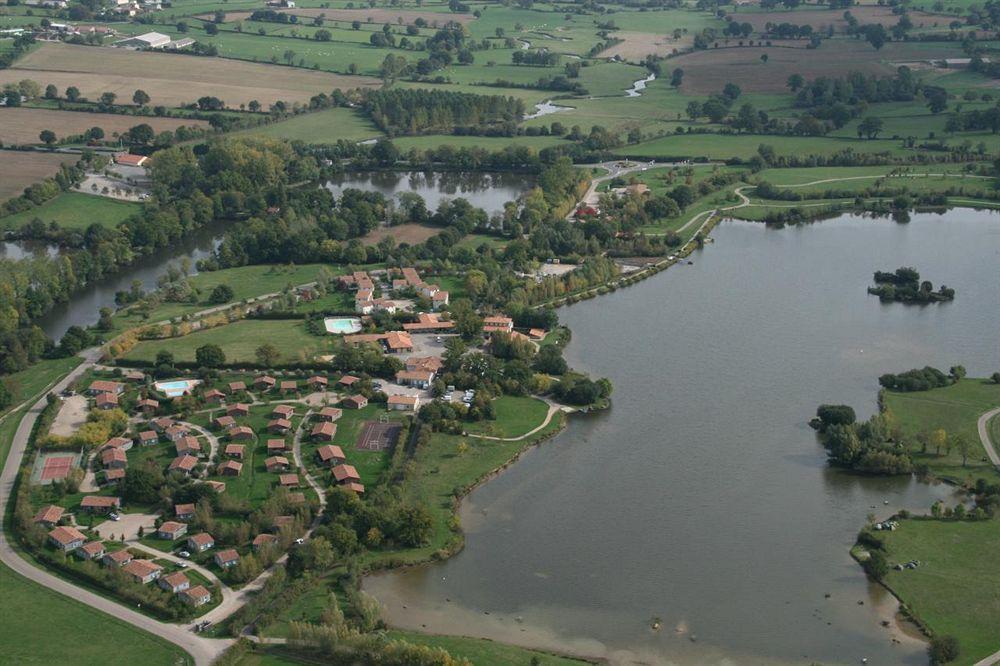 Terres De France - Natura Resort Pescalis Moncoutant Exterior photo