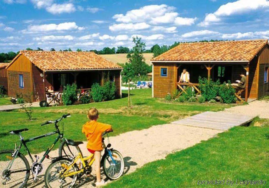 Terres De France - Natura Resort Pescalis Moncoutant Exterior photo